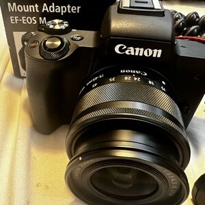 Canon EOS M50 + Mount Adapter EF-EOS M